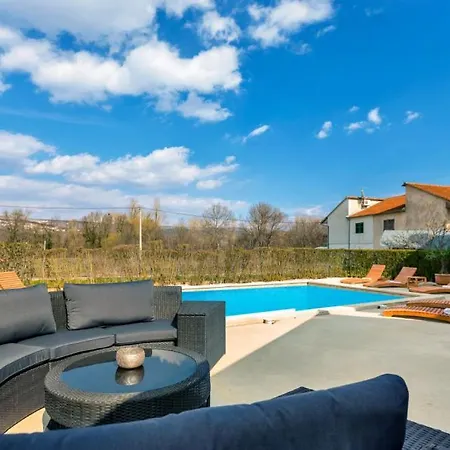 Beautiful Lara With Sauna In Imotski