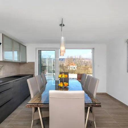 Beautiful Lara With Sauna In Imotski Villa