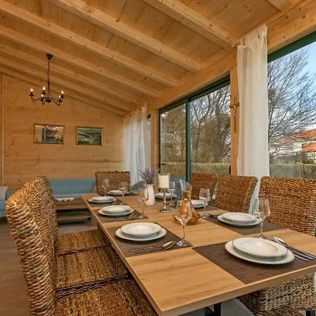 Beautiful Lara With Sauna In Imotski Βίλα