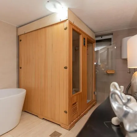 Villa Beautiful Lara With Sauna In Imotski *