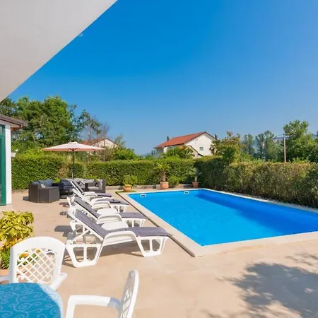 Beautiful Lara With Sauna In Imotski Kamenmost