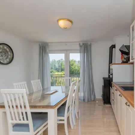 Villa Beautiful Lara With Sauna In Imotski