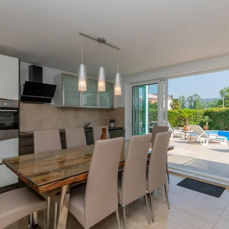 Beautiful Lara With Sauna In Imotski Villa *