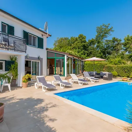 Villa Beautiful Lara With Sauna In Imotski