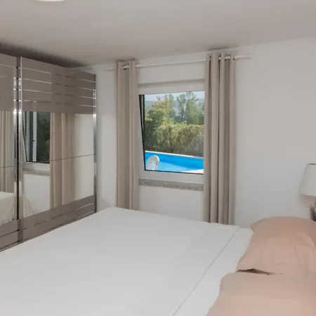 Beautiful Lara With Sauna In Imotski Vila