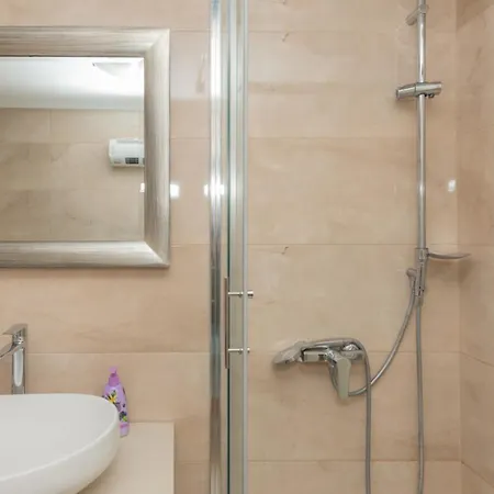 Beautiful Lara With Sauna In Imotski Vila *