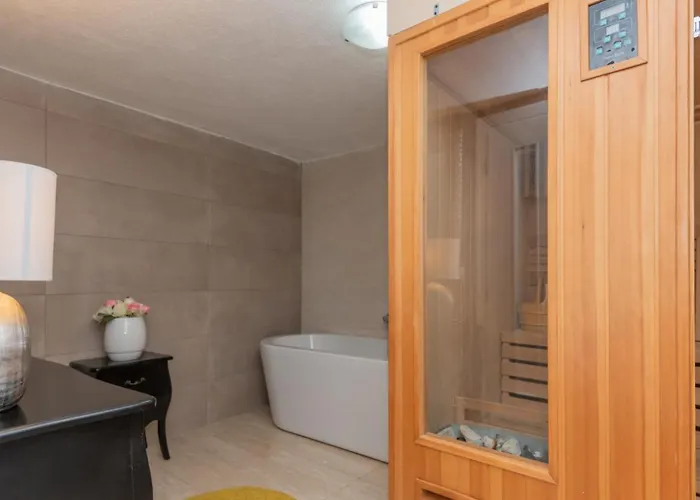 Villa Beautiful Lara With Sauna In Imotski