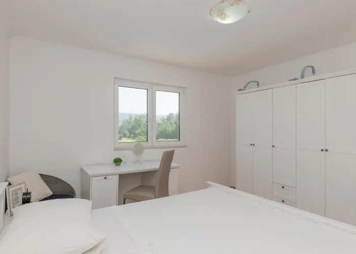 Villa Beautiful Lara With Sauna In Imotski