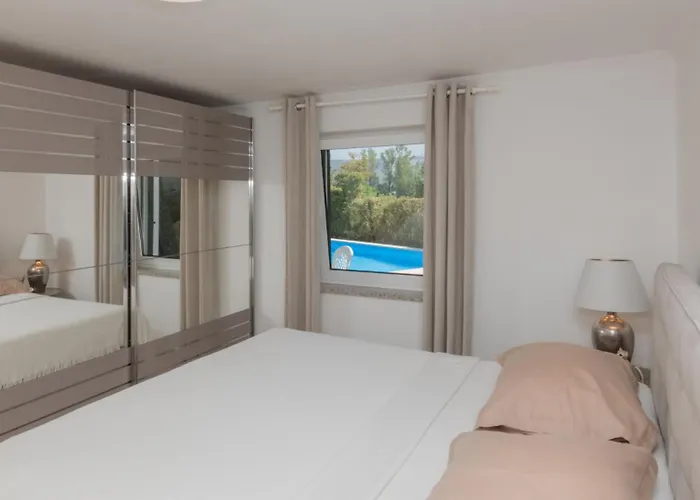 Beautiful Lara With Sauna In Imotski Villa